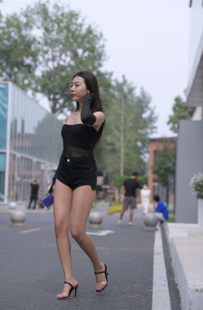 一始街拍作品 – 叶落孤城