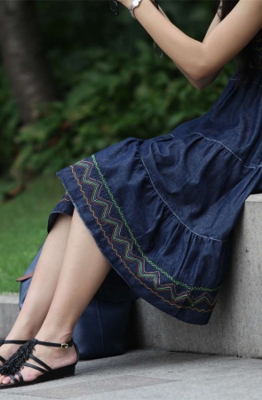 No908 这么漂亮的长发美女，谁都无法抗拒了吧