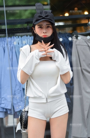 小白短裤