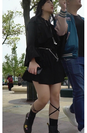 黑裙美女