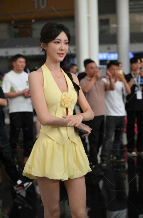 25成都车展网红—小雪花