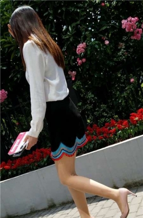 4K-苗条身材修长街拍美腿短裙极品美女姐姐