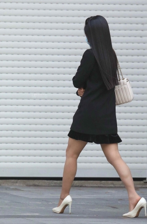 诱惑肉丝街拍高跟shaofu