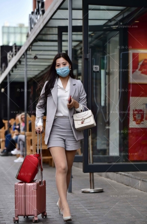 搭讪街拍高跟肉丝轻熟美女 [21P]