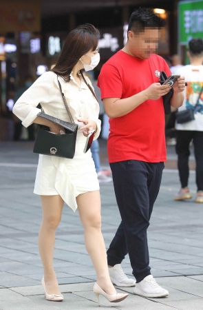 诱惑肉丝街拍高跟shaofu-15P