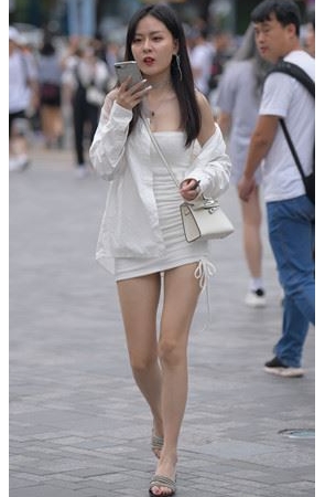 发语音的漂亮小姐姐(31P)