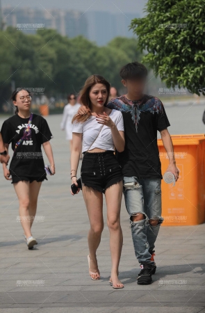 热裤美腿