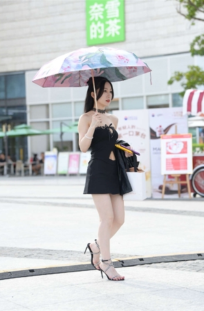 清新优雅黑色系