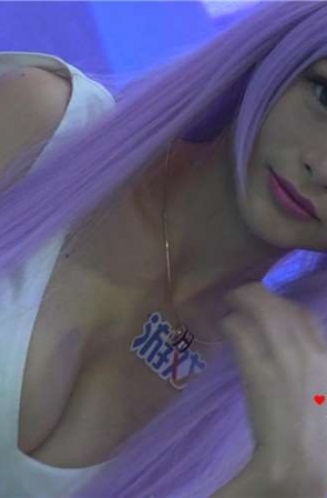 超级巨乳小萝莉青春美少女。