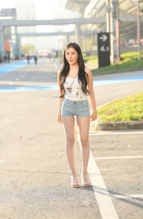 甜美可爱牛仔短裤