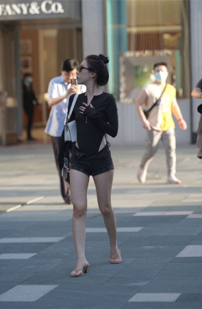 魅力黑色系搭配