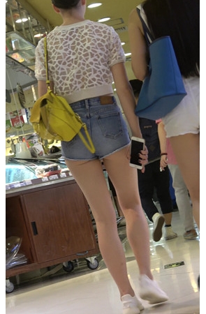 漂亮的长腿国外美女