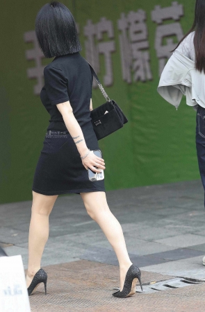 气质街拍高跟shaofu
