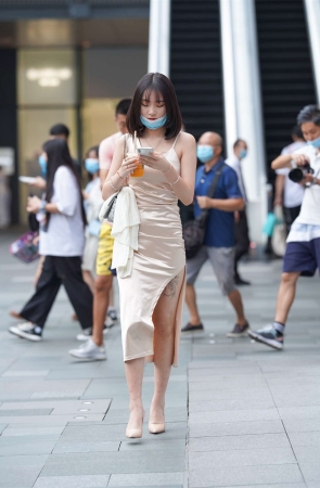 丝质长裙