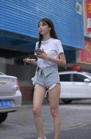 精选街拍作品 NO.1471 一始街拍作品 – 远方来的小姐姐-第三季[569P/604MB]