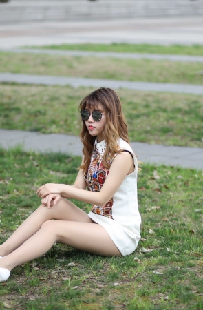 坐好了，大白腿