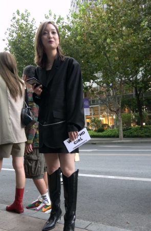 长靴时尚美女