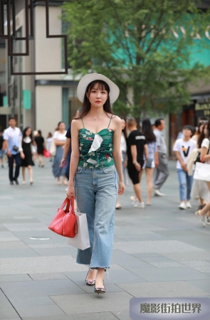 这么甜美的小姐姐，谁不喜欢3A4104[249M]