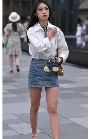 牛仔裙小姐姐(116P)