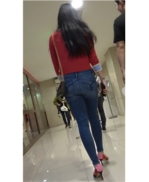 4k-粉高跟紧身蓝牛长发美颜小姐姐 [1.69 GB]