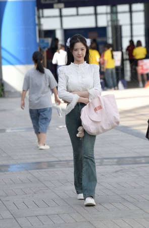 甜美气质紧牛小仙女