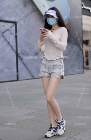 悠闲素色小姐姐，230925-1-66 14P