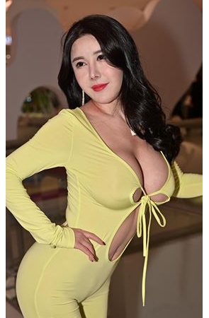 性感的连体紧身衣(398P)