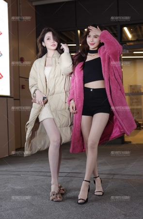 肉丝漂亮美眉克罗拉