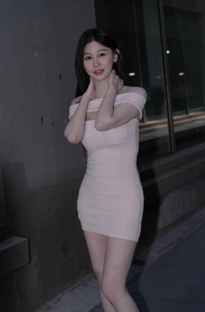 甜美气质周幼琳 [117P1V-2.67GB]