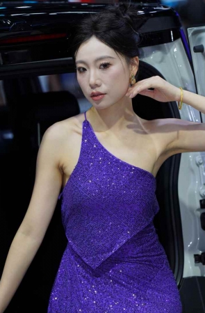 紫裙美背 [88P-1.45GB]