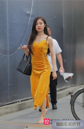 举手投足间散发出丝丝贵气3A2913[380M]