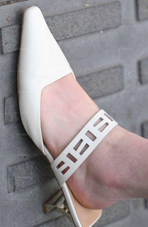 26329-8-92√上海时装周-美腿美足俩闺蜜【套图➕4k 13P