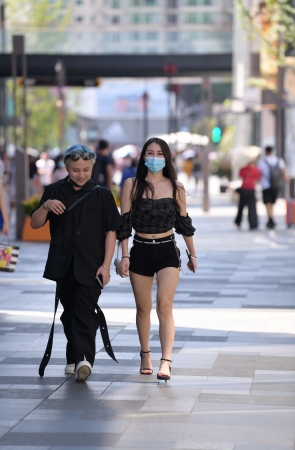 黑色热裤YY美女