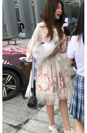 可爱的小姐姐