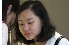 4k-街拍清新可人的高跟鞋美足小姐姐