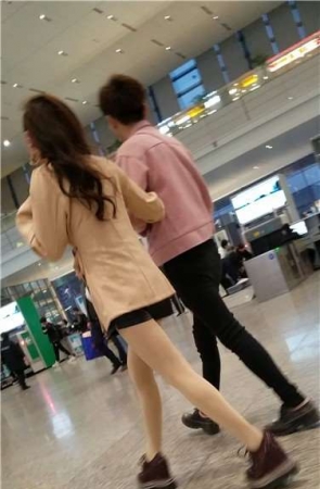 4k超清，性感的长腿丝足靓妹