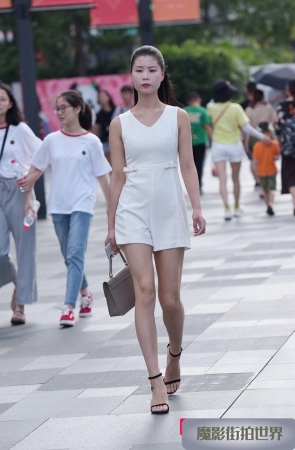 短裤美女3A1959[577M]