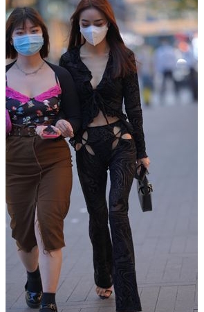 性感的镂空黑裤美女(134P)