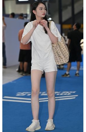 美腿小姐姐(42P)