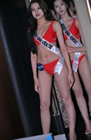 亮眼的红色 [183P-4.07GB]