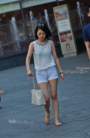 咔喳2016.11.24 街拍60 (14p)