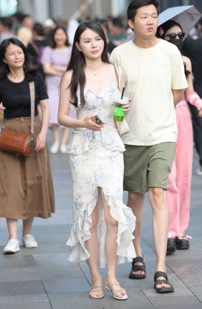 熟女裙装穿搭240513-14-53 15P