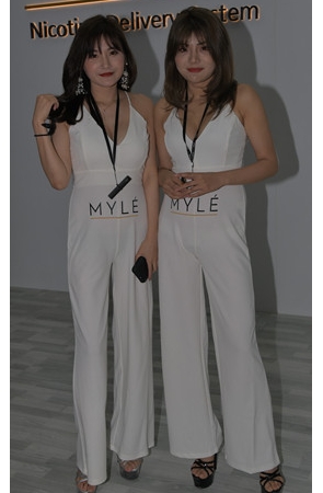 漂亮的妹子(46P)[1.05G/JPG]