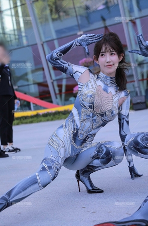 紧身衣AI小姐妹 [35P]