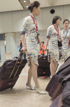 4K视频海航乘务组一大波海天祥云灰丝惊艳