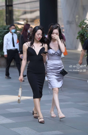 2065-10+92/深V美腿俩闺蜜 3P