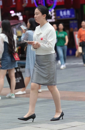 街拍高跟职业装