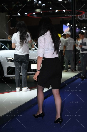 制服工装OL黑丝的售车主播 [21P]