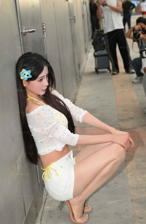 超爱穿肉丝的网红（你的小君）