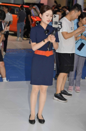 24831-36=48√前台丝袜咨客vs丝袜主播 12P